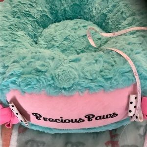 Susan Lanci pet bed